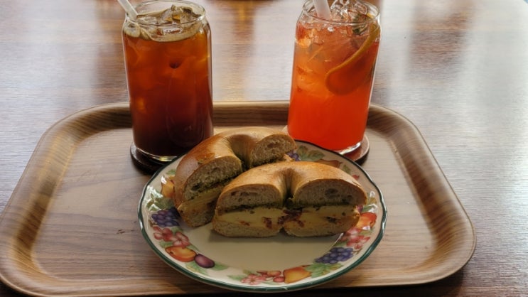  진주 시내 보드게임카페, 이층남자 좌식카페 베이글 맛집 추천