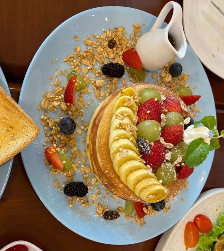 베트남 호치민 커피 맛집 The Melbourne Cafe, 호치민 영사관 따오단 공원 하이네켄 투어