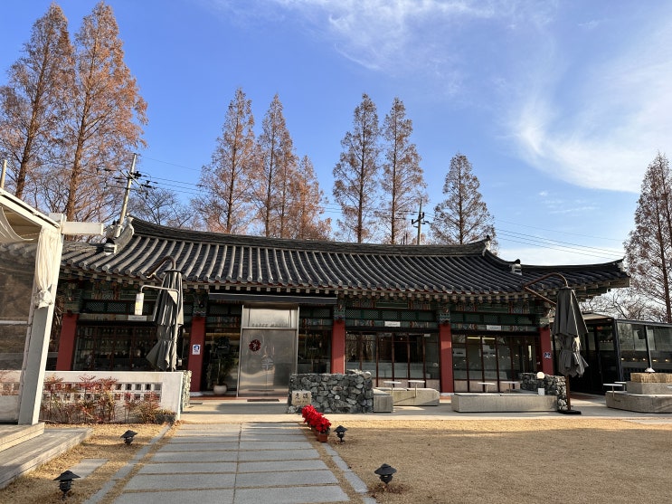  한옥 감성의 불국사 커피숍 경주 '카페 메이플', 은은한 햇살에 커피 한 잔!! 아이들 데리고 가기도 좋아요~