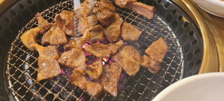  서울시 구로에서 양념 돼지갈비 맛집인 [송림가] 입니다.