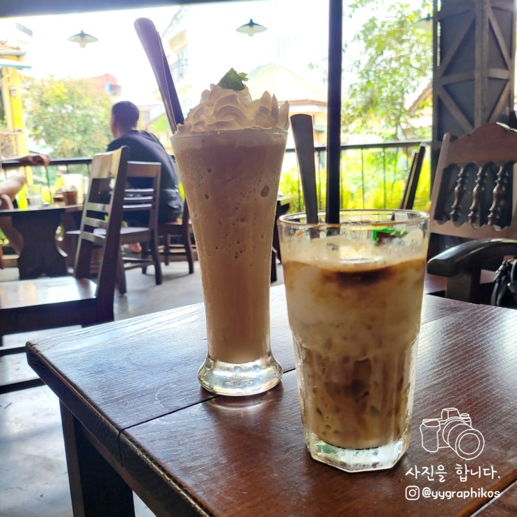  [베트남 하노이 여행] 호안끼엠 호수 커피 맛집, 카페 - 아하 카페(AHA Cafe)