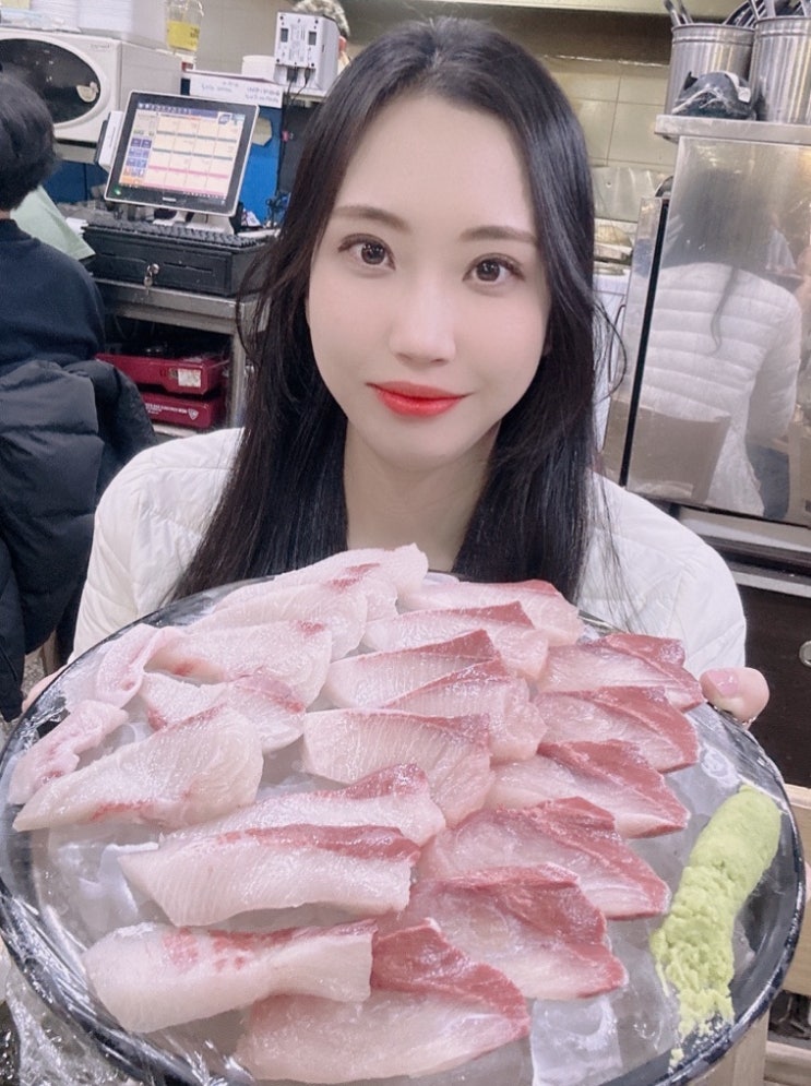  청량리 시립대 대방어 맛집 ‘싸다구 회수산’ (육개장 맛집)