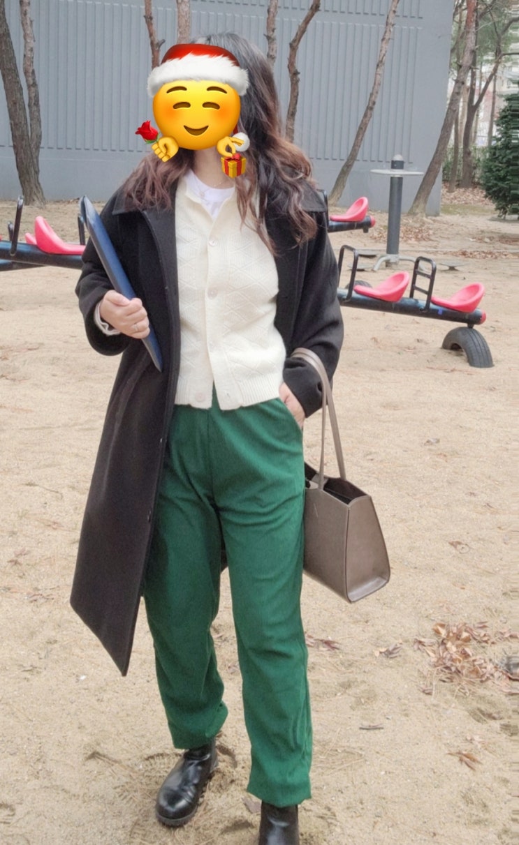  밴딩 코듀로이 와이드 조거팬츠 그린 컬러 일상룩 연말룩 따숩게 얼죽코 코디 두 가지