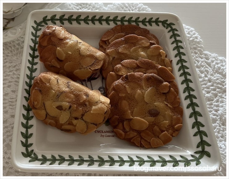  바삭 고소한 아몬드 튀일 Almond Tuile recipe
