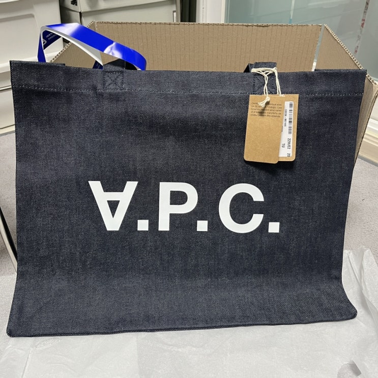  무신사 A.P.C 아페쎄의 다니엘라 에코백 리뷰
