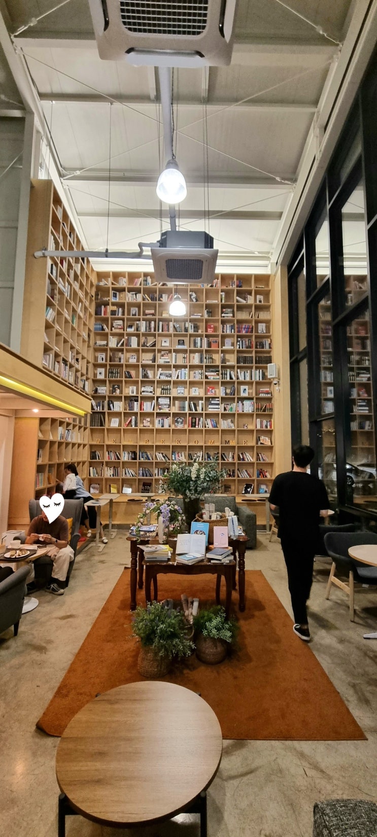  도심 휴식 같은 대구 세천 카페 벨베꼼메
