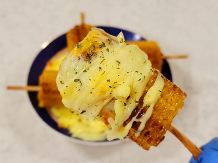  간단한 밤 야식 옥수수 치즈콘 버터구이