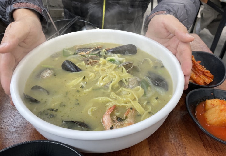 제주 함덕 맛집 손칼국수가 맛있는 버드나무집