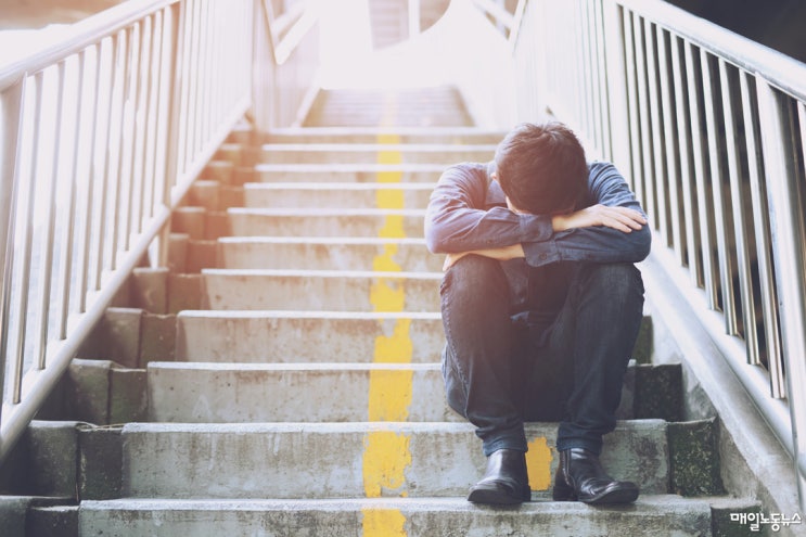 산재 요양 끝나자 해고한 건설사, 법원 “무효” 산재 요양 끝나자 해고한 건설사, 법원 “무효”
