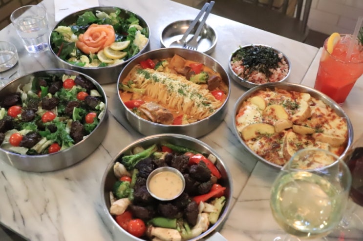  종각 맛집 광화문미진 든든한 보쌈정식과 고급진 바비레드 레드크림파스타