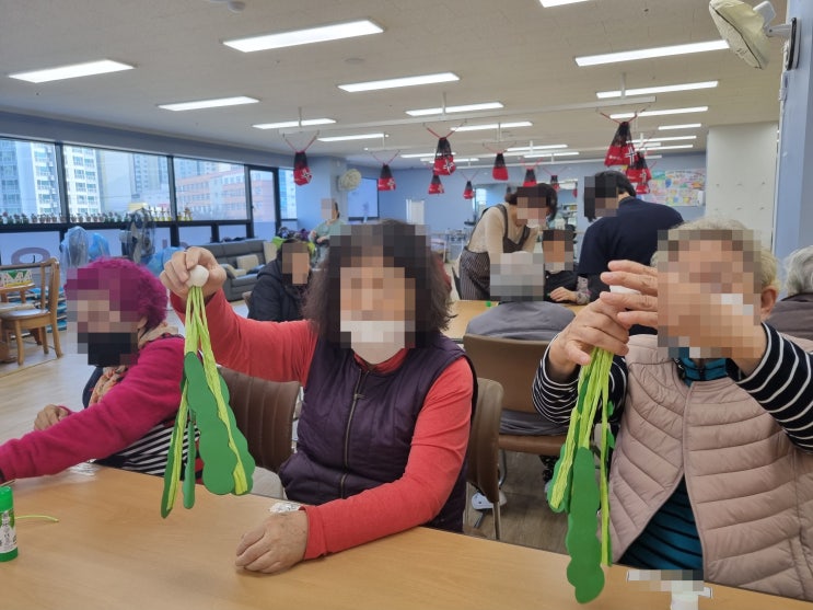  맛있는 시래기를 달서구 본리동 송현동 주간보호센터와 함께 말려보아요