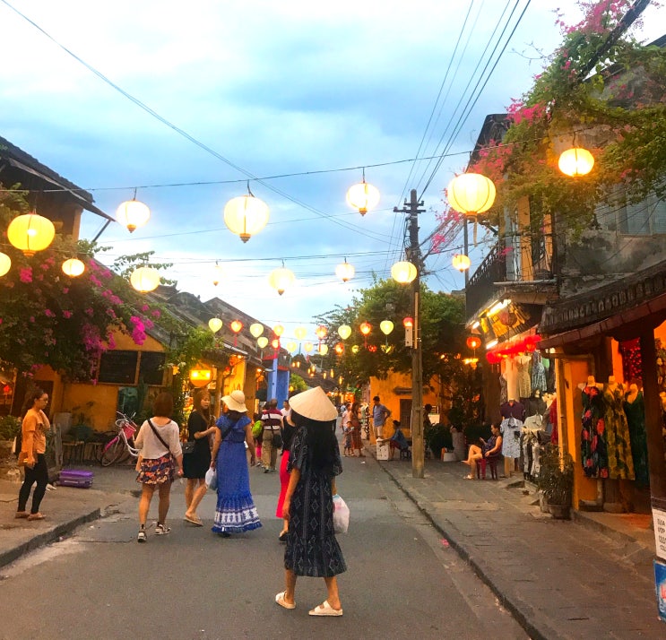 베트남여행, 호이안 올드타운 맛집추천 및 소원배타기