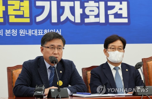 민주 "종부세 잠정 합의"…1가구1주택 기준 11억→12억원 될 듯 민주 "종부세 잠정 합의"…1가구1주택 기준 11억→12억원 될 듯