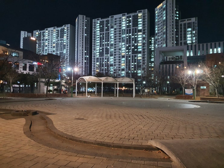  딸아이와 함께 동네공원 산책 마실 다녀오기