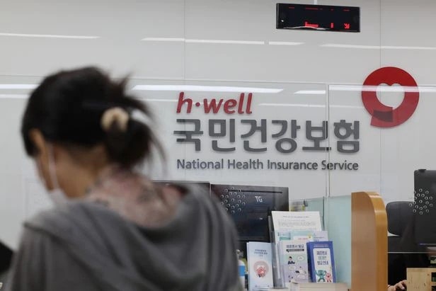 건보료 부과체계 2단계 개편…피부양자 탈락 35만4000명 건보료 낸다 건보료 부과체계 2단계 개편…피부양자 탈락 35만4000명 건보료 낸다