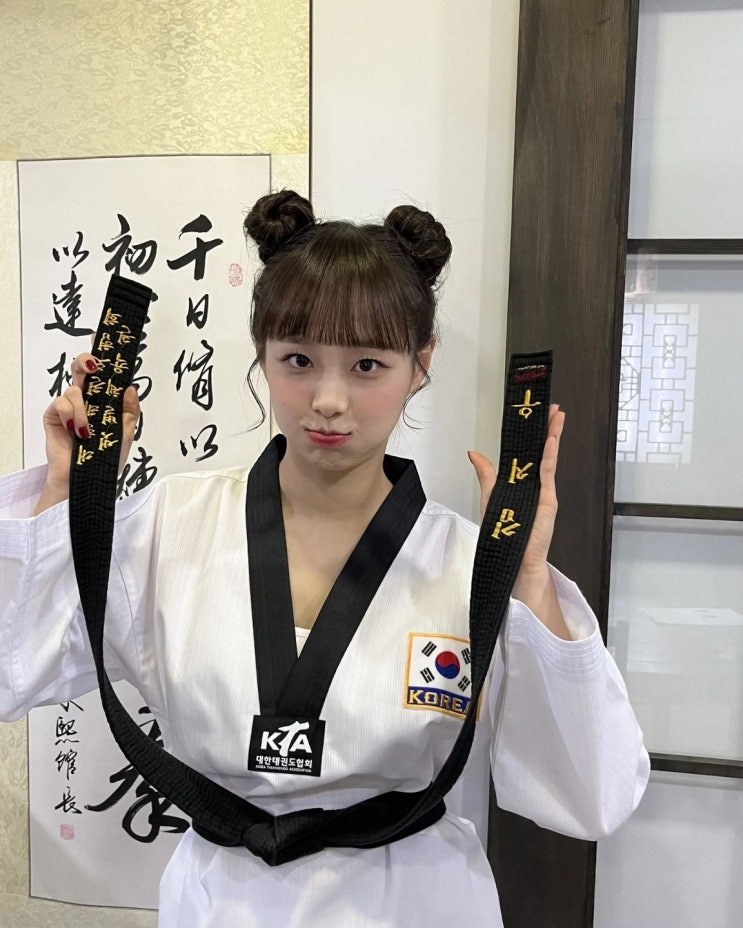 '이달소 퇴출' 츄 근황, 태권도복 입고 '비타민 미소' ...나태주 "착하고 밝은 츄" '이달소 퇴출' 츄 근황, 태권도복 입고 '비타민 미소' ...나태주 "착하고 밝은 츄"