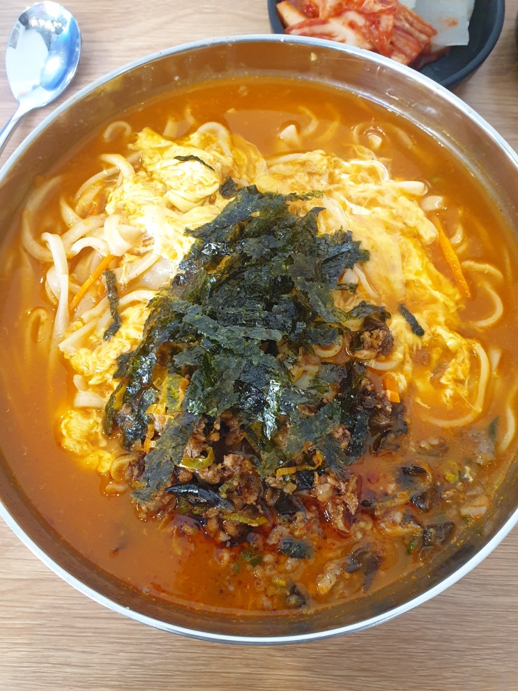  [신대방-대림]얼큰한 칼국수와 만두가 함께나오는 '북촌손만두' 메뉴추천