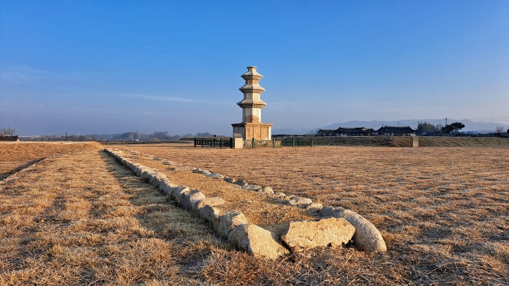  김유신 장군과 천관의 설화가 전해지는 천관사지