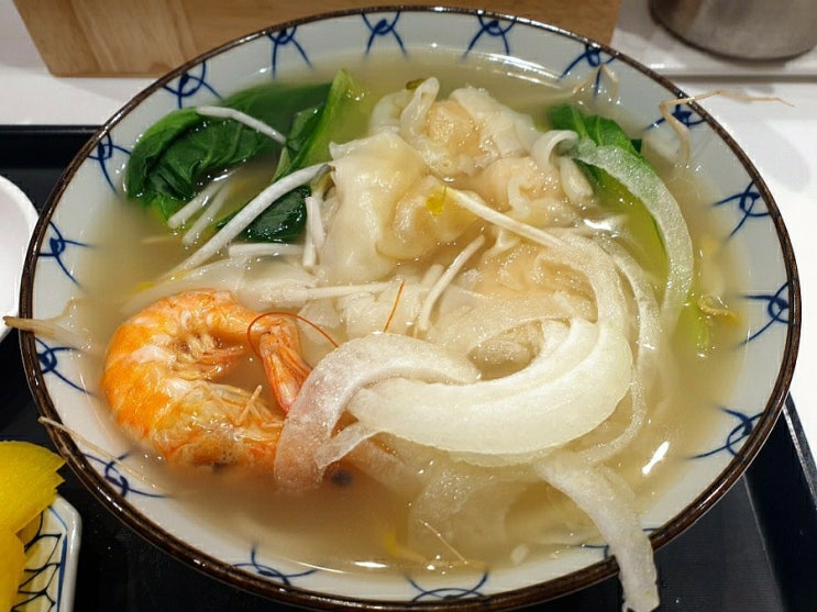  영등포맛집 '청화당' 시원한국물의새우완탕면과 다양한 만두/ 롯백지하1층/혼밥