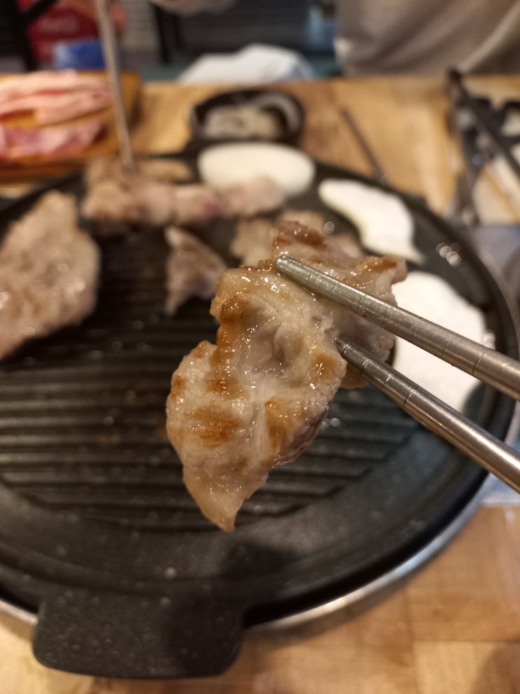  [ 충주 칠금동 맛집 ] 종로상회 쫄깃꼬들한 고깃집