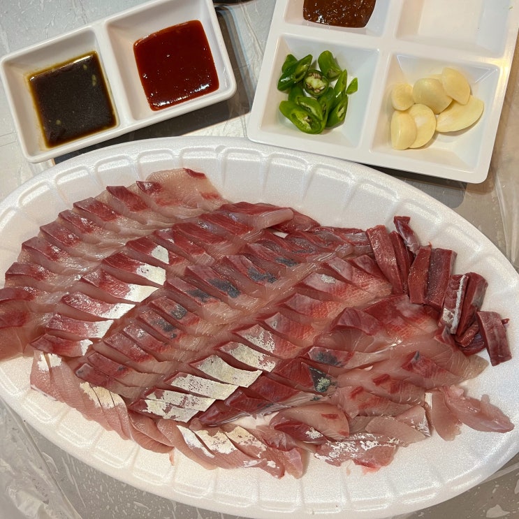  [전주 산정동 맛집] "고바우수산" :: 방어의 계절