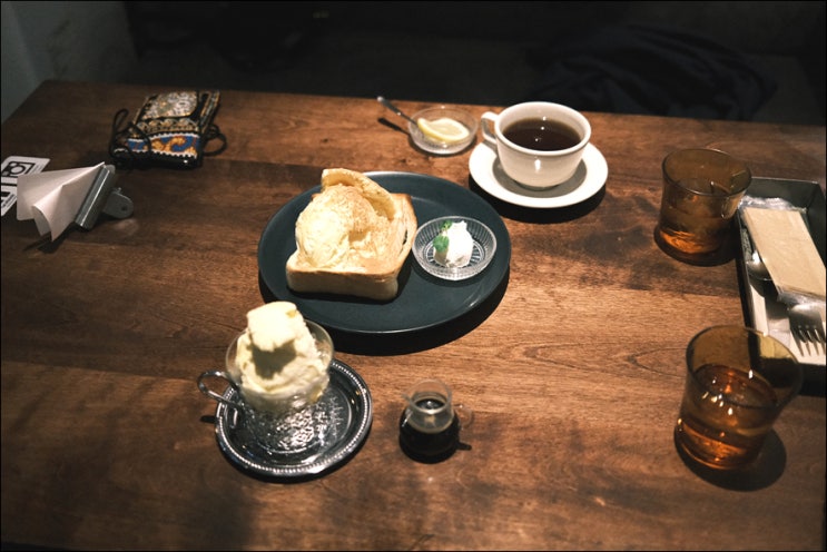 [홋카이도 삿포로 카페] 'FAbULOUS' 귀여운 편집샵과 카페의 혼종 (아포가토 맛남)
