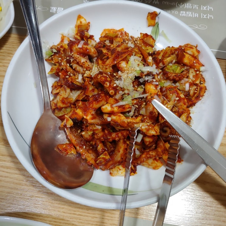삼척 맛집 두레박 고을 불맛나는 매콤 낙지 비빔밥 보쌈으로도 유명한곳 내돈내산 입니다
