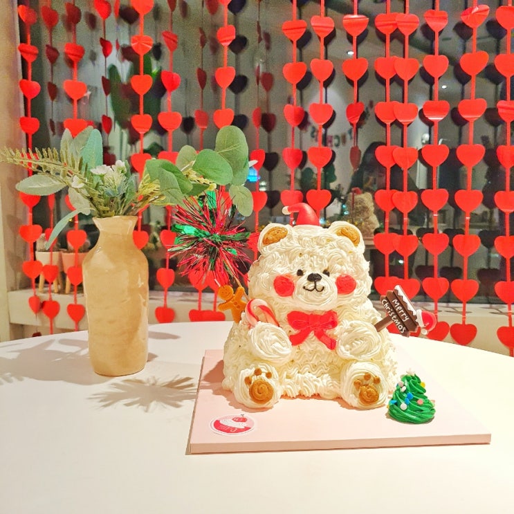 2022 연말 파티 크리스마스 곰돌이 케이크 주문! 해운대 해리단길 '해리제이 케이크 / HAERI J CAKE AND GIFT' 2022 연말 파티 크리스마스 곰돌이 케이크 주문! 해운대 해리단길 '해리제이 케이크 / HAERI J CAKE AND GIFT'
