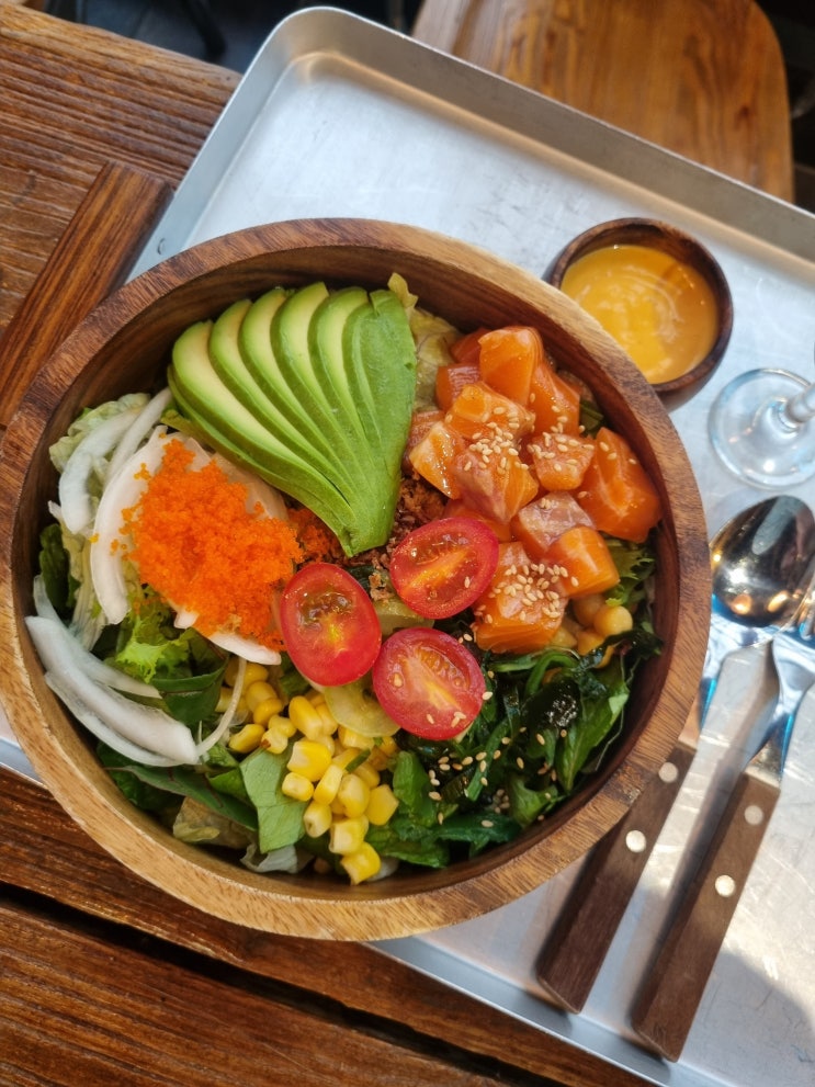  [강남 맛집] 샐러드, 포케가 맛있고 푸짐한 <딜리셧 부티끄> 후기