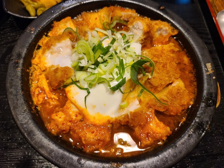  [하나야 이자카야] 김치나베 맛집 / 혼밥하기 좋은 돈카츠 맛집 / 신용산 아스테리움 지하