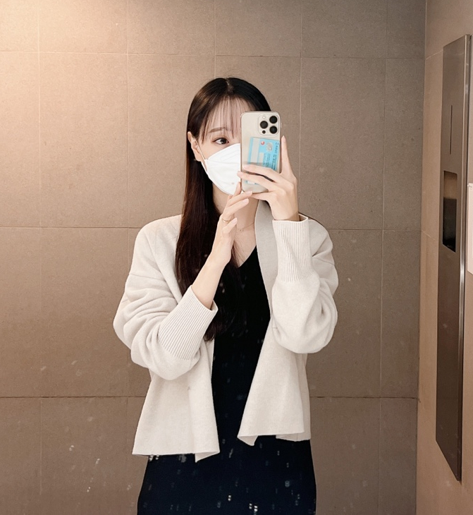  sie 시에 샬롯 가디건 깔별로 지녀야되는 데일리 잇템