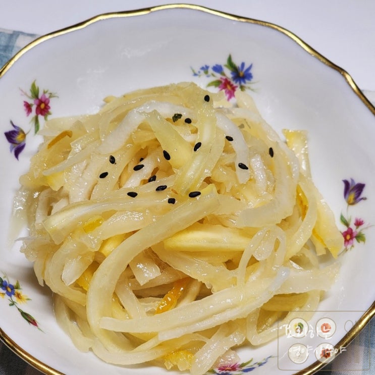 도라지배무침 만드는법 유자 샐러드 소스 만들기 도라지쓴맛제거 요리 팁 도라지배무침 만드는법 유자 샐러드 소스 만들기 도라지쓴맛제거 요리 팁