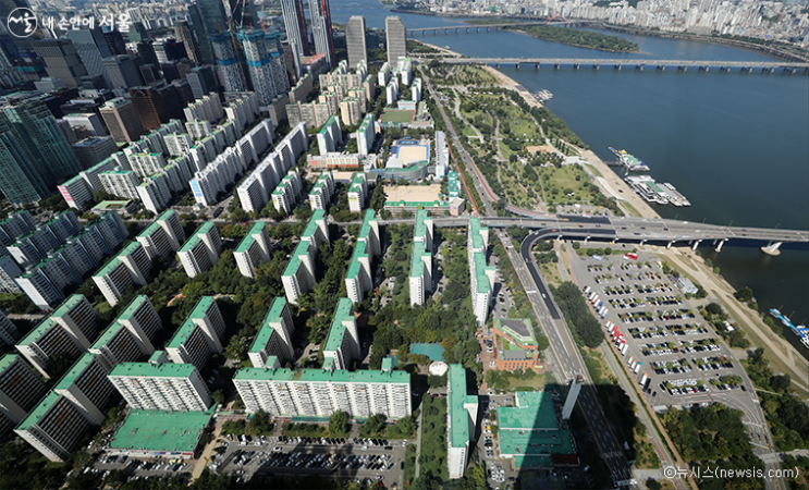 서울, 재건축 쉬워진다. 압구정 등 14개 아파트지 규제 폐지