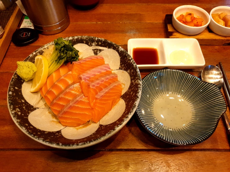  춘천 명동 일식집 - 닝교초 식당 [규동], [사케동], [후쿠이 에비카츠동]