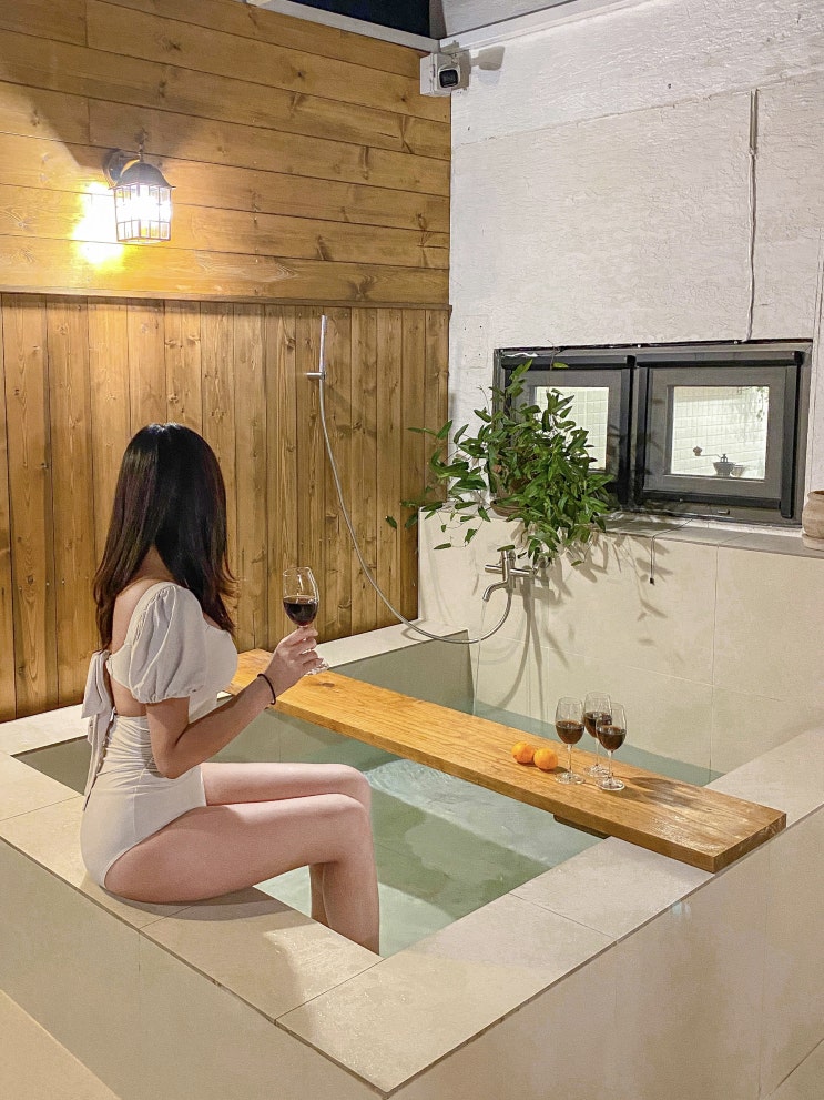  제주 조천 감성숙소 :: 제주도 자쿠지 독채숙소, 고즈넉 