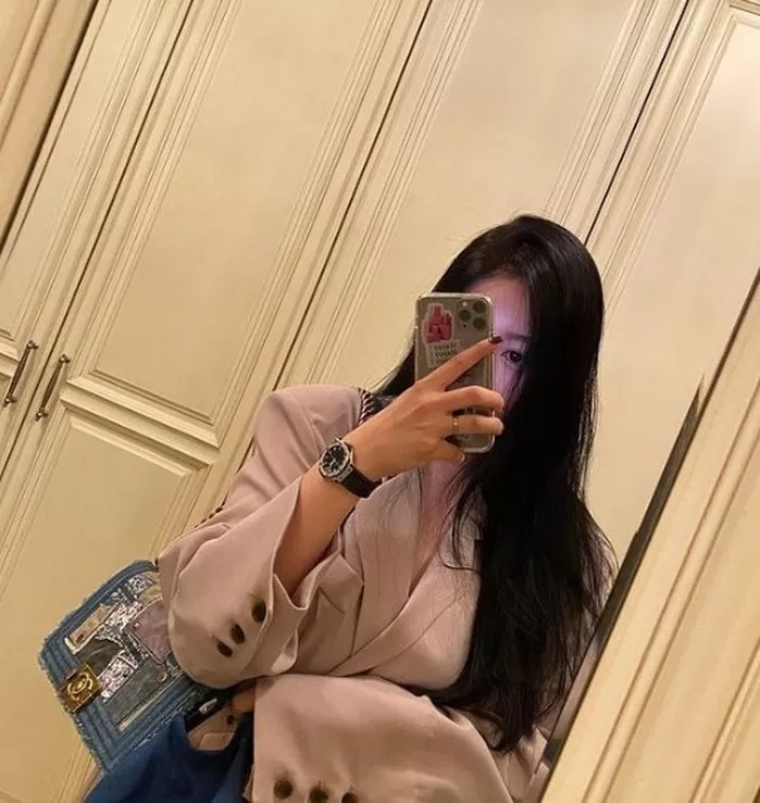 '티아라' 전 멤버 소연, 지연 결혼식 안가 불화설에 관심 없어 '제주도 마이웨이'...소속사 측은 이런 입장 밝혔다 '티아라' 전 멤버 소연, 지연 결혼식 안가 불화설에 관심 없어 '제주도 마이웨이'...소속사 측은 이런 입장 밝혔다