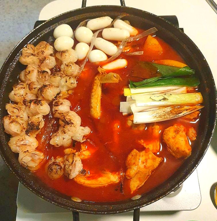  곱창과 닭도리탕 둘 다 먹고 싶다면 곱도리탕 맛집 신도림 매운집