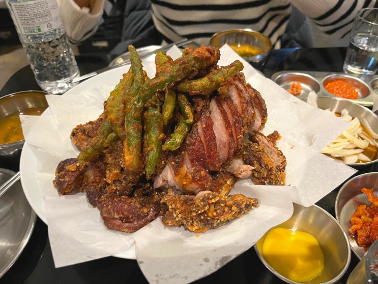  문래동 맛집 그믐족발 : 안 튀겨도 맛있는 족발인데 튀기기 까지 함