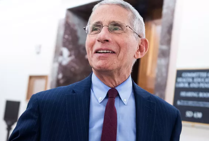 건강과 영양에 대해 이야기하는 81세의 Anthony Fauci 박사는 전염병이 그의 건강한 생활 방식에 피해를 입혔다고 말합니다. 건강과 영양에 대해 이야기하는 81세의 Anthony Fauci 박사는 전염병이 그의 건강한 생활 방식에 피해를 입혔다고 말합니다.