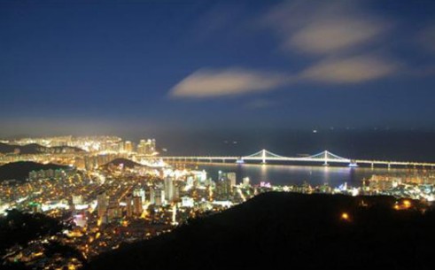 Hwangnyeongsan Mountain Observatory in Busan