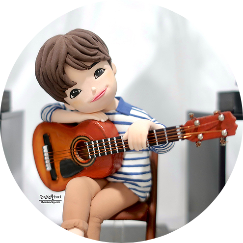  배우 손우현 생일선물 필모클레이