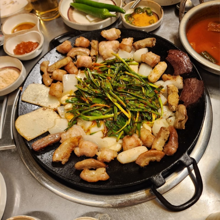  [신사역 곱창] 강남 곱창 맛집 '우림황소곱창' 모둠구이 곱창 대창 볶음밥 후기