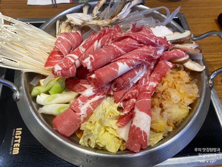 [서울/고속터미널역] 매운버섯전골 맛집 채선당 샤브보트 / 쿼카 팝업스토어