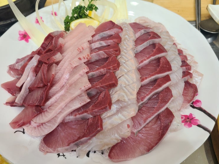 [대전 서구] 갈마동 맛집 <바다 수산> - 찬 공기가 자욱할 때 찾는 제철 방어회 맛집