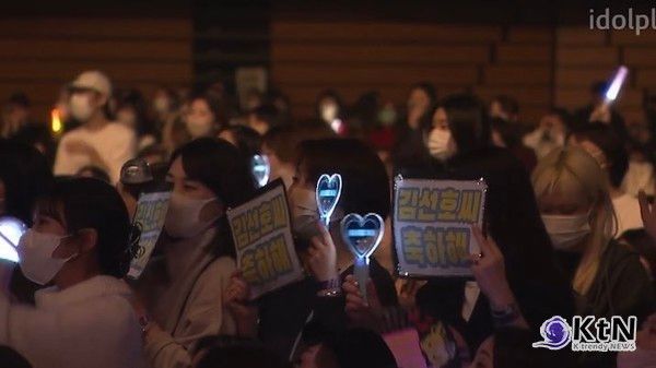  김선호, 인기상 2관왕...수상 소감 “좋은 사람·배우 되겠다”[2022 AAA]