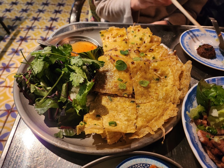 광화문 SFC몰 띤띤 베트남 음식점 간단방문 후기 분짜 반쎄오 간단간단 멍충멍충