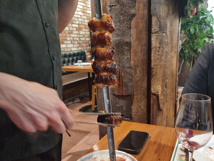 홍대 이빠네마그릴 :: 무한으로 즐기는 브라질 슈하스코 맛집