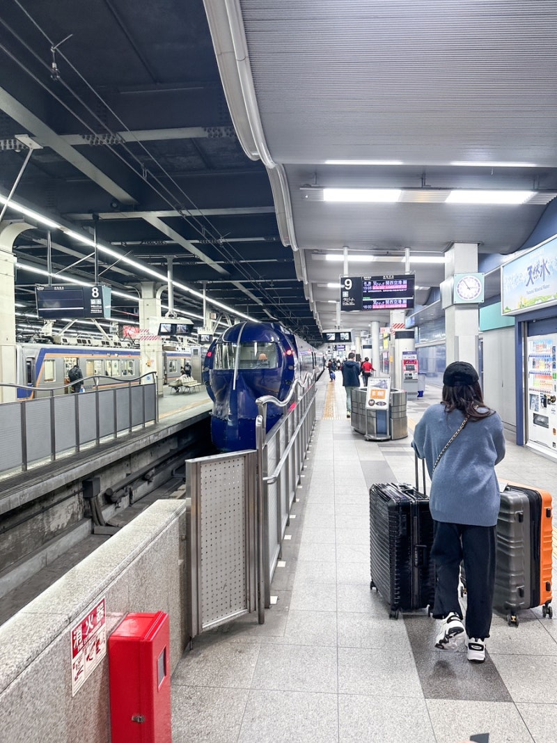 오사카 난카이 난바역에서 간사이 공항 라피트 탑승 , 클룩 티켓 교환 위치 : 캐리어 짐보관 추천 ( 위치 좋음 ) : 네이버 블로그