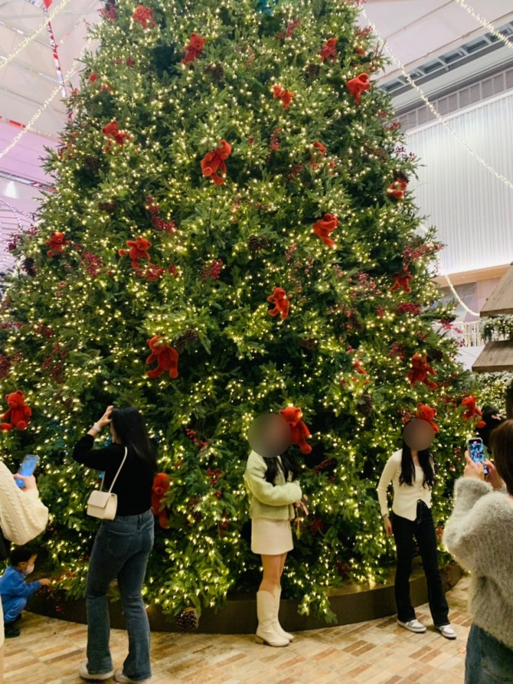 서울 가볼만한곳 여의도 현대백화점 더현대 크리스마스마켓 서울 가볼만한곳 여의도 현대백화점 더현대 크리스마스마켓