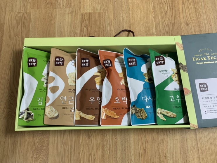 명절선물 추천! 속초 중앙시장 맛집 티각태각 선물세트 3호 + 선물세트 특4호 택배 주문해서 친정갈때 가지고 갔는데 간식으로 인기최고였어요!! 명절선물 추천! 속초 중앙시장 맛집 티각태각 선물세트 3호 + 선물세트 특4호 택배 주문해서 친정갈때 가지고 갔는데 간식으로 인기최고였어요!!